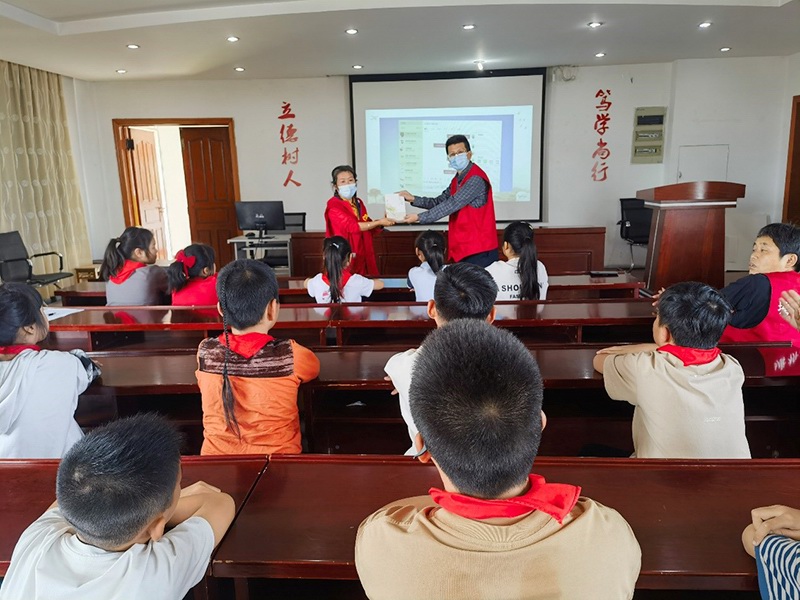 江蘇澳亞塑業(yè)受邀參加金城小學 “悅讀越智慧 幸福常相隨” 讀書分享會活動